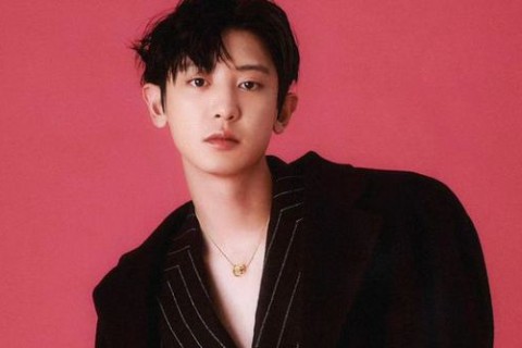 Um adeus à “escuridão”! : CHANYEOL (EXO) faz seu debut solo com “Black Out”